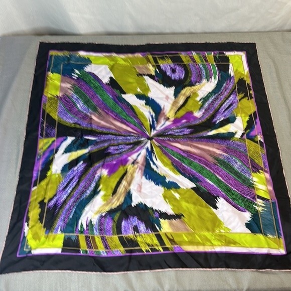 Codello Scarf Silky Square Bold Abstract Art - Picture 2 of 4